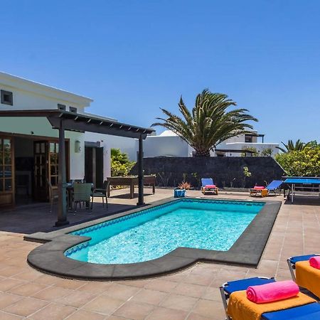 Villa Victoria Luz By Villa Plus Playa Blanca  Exterior photo