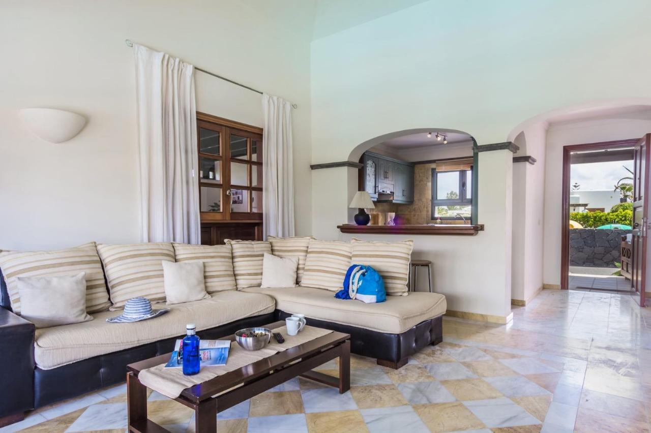 Villa Victoria Luz By Villa Plus Playa Blanca  Exterior photo