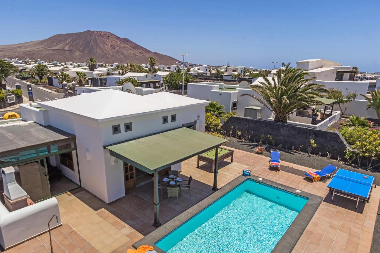 Villa Victoria Luz By Villa Plus Playa Blanca  Exterior photo